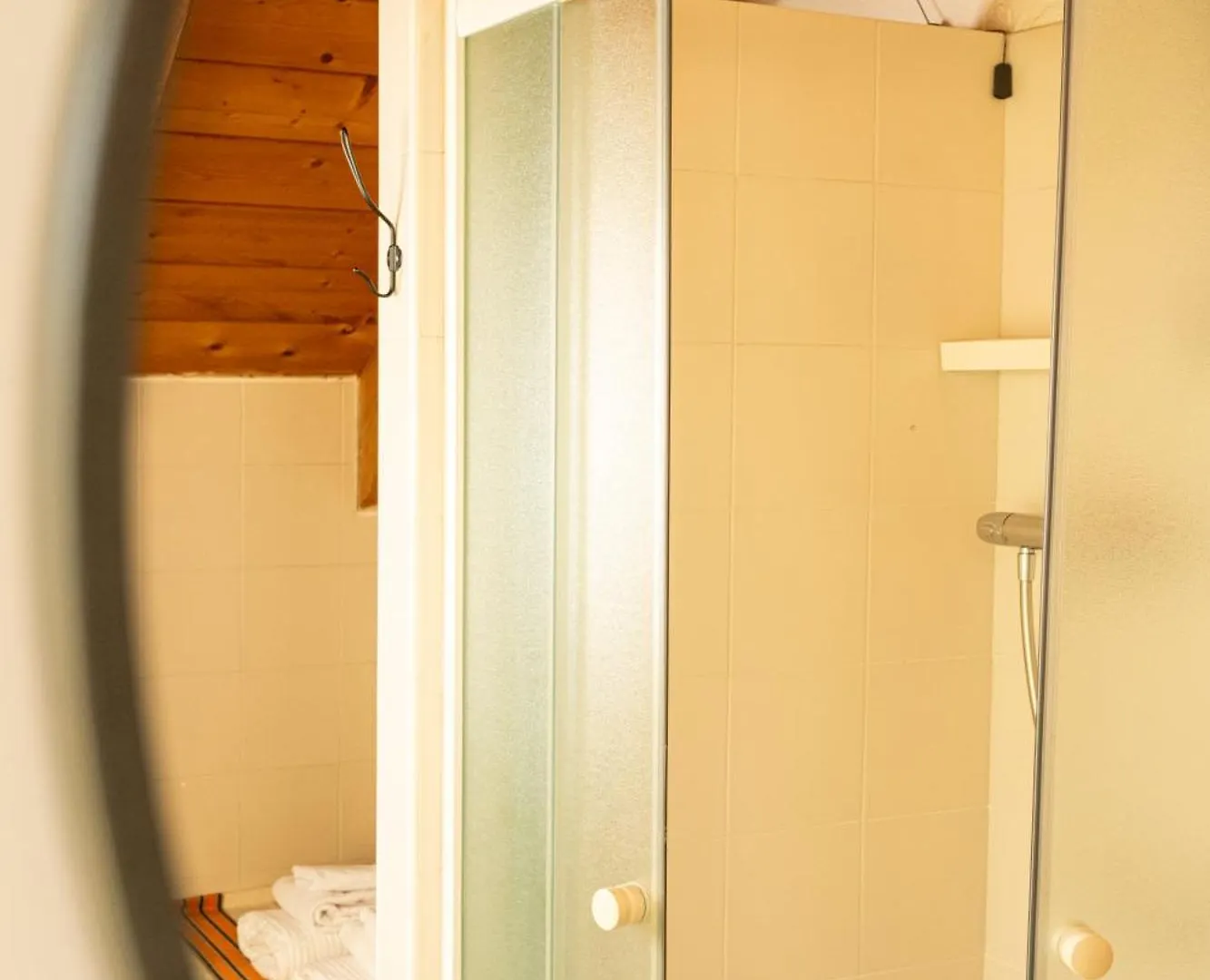 Bernina Express Eco Rooms&Breakfast Tirano Gasthof
