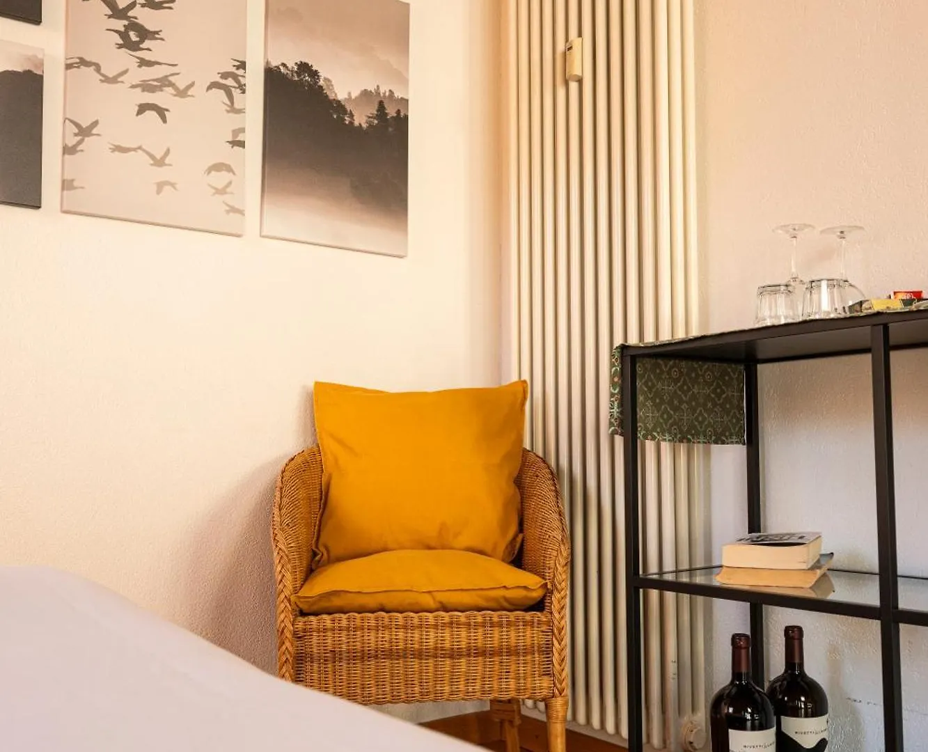 Bernina Express Eco Rooms&Breakfast Tirano 3*,