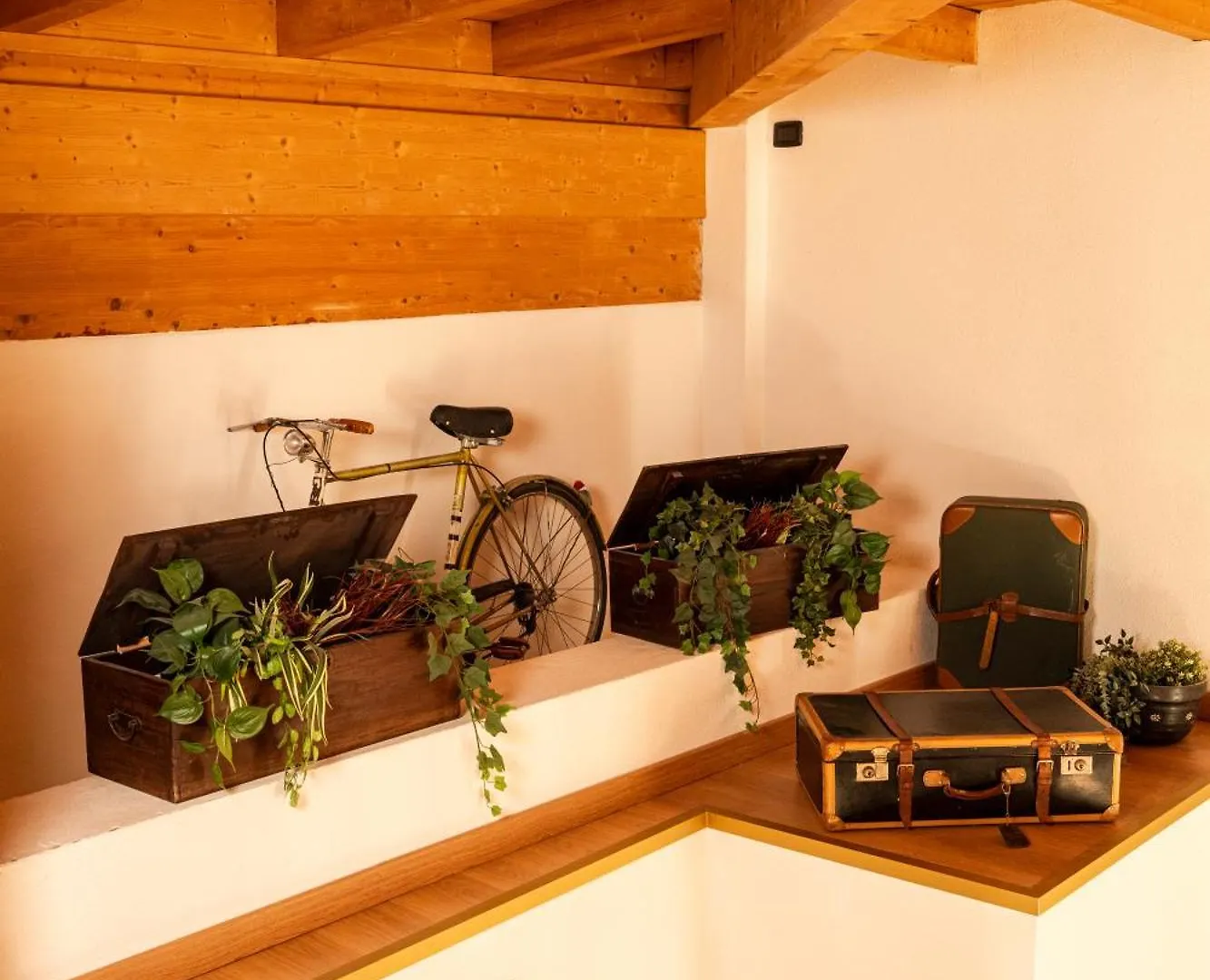 Bernina Express Eco Rooms&Breakfast Tirano 3*,