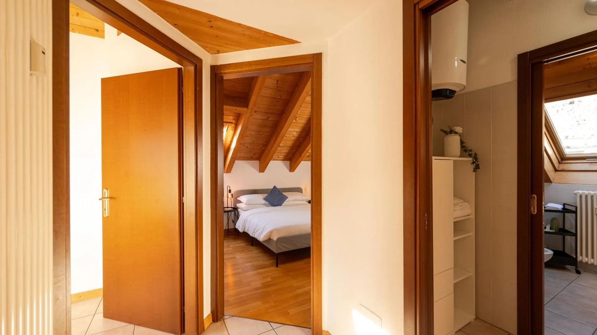 Bernina Express Eco Rooms&Breakfast Tirano Guest house