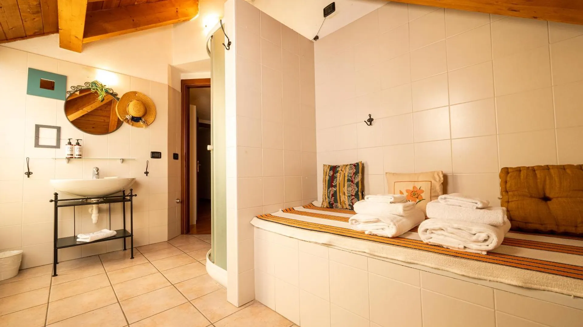 Bernina Express Eco Rooms&Breakfast Tirano Guest house