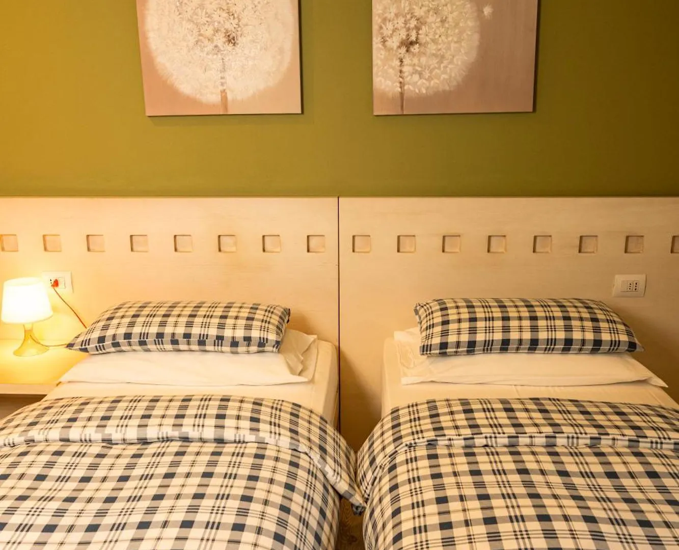 Bernina Express Eco Rooms&Breakfast Tirano Guest house